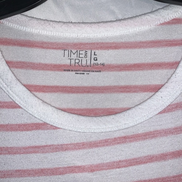 Large, long, sleeved, pink and white striped cute awesome material - Picture 3 of 6